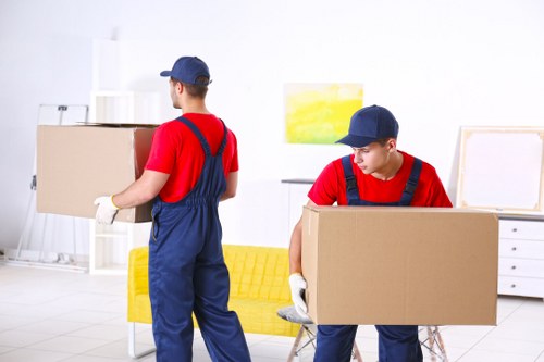 Local man with van service for home moves in Goodmayes