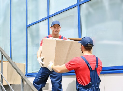 Removal truck hire service for a local move in Goodmayes