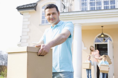 Moving help for flats and homes in Goodmayes and nearby areas